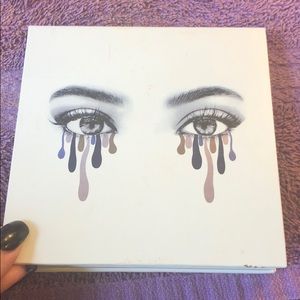Kylie Cosmetics Purple Palette